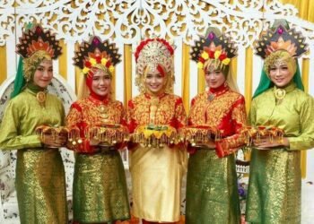 Sejarah Ranup Lampuan: Jejak Bahasa dan Nilai Budaya dalam Tradisi Penyambutan Tamu Masyarakat Aceh 46 Sejarah Ranup Lampuan: Jejak Bahasa dan Nilai Budaya dalam Tradisi Penyambutan Tamu Masyarakat Aceh