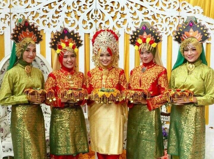 Sejarah Ranup Lampuan: Jejak Bahasa dan Nilai Budaya dalam Tradisi Penyambutan Tamu Masyarakat Aceh