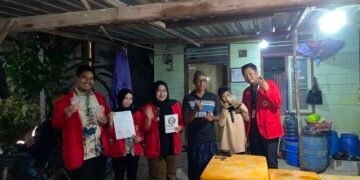Mahasiswa UNTAG Surabaya Sukses Dorong Ekonomi Desa Sukorejo Lewat Inovasi Olahan Udang Bersama Bapak Solikhin 58 Dokumentasi dengan mitra