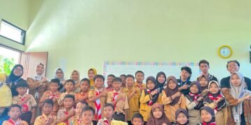 Belajar Matematika Tanpa Takut, SIPMAT KKN-T Kelompok 24 UMSIDA Dorong Siswa SDN Mindugading Lebih Percaya Diri 56 IMG 20260730 WA0013