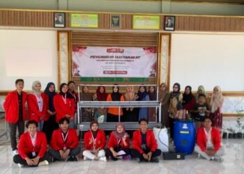 Drum Bekas, Solusi Cerdas: Mahasiswa KKN Untag Surabaya Ajak Ibu-Ibu PKK Desa Lasem Sulap Sampah Organik Jadi Pupuk Bernilai 46 IMG 0289.JPG