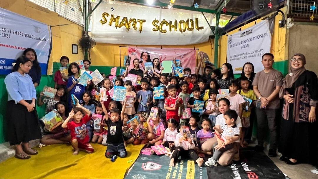 Books of Hope Project: Audellya Membawa Lebih dari 300 Buku Bacaan Bahasa Inggris dari San Diego ke Jakarta 49 Books of Hope Project: Audellya Membawa Lebih dari 300 Buku Bacaan Bahasa Inggris dari San Diego ke Jakarta