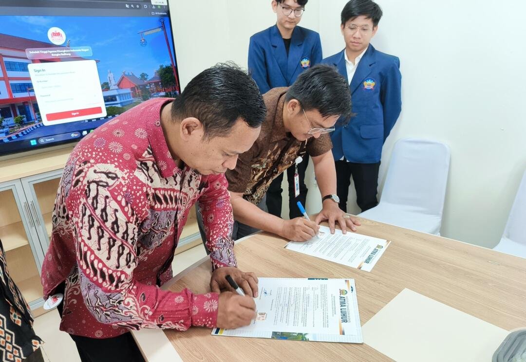 Dukung Transformasi Digital, Sekolah Tinggi Agama Khonghucu Indonesia Negeri Bangka Belitung Resmi Operasikan Sistem Informasi Akademik Hasil Kolaborasi dengan ISB Atma Luhur. 47 Sekolah Tinggi Agama Khonghucu Indonesia Negeri Bangka Belitung