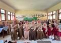 Narasumber, Fasilitator dan Peserta pelatihan Prodi PGSD FIP UPI (Sumber: Dokumentasi Pribadi)