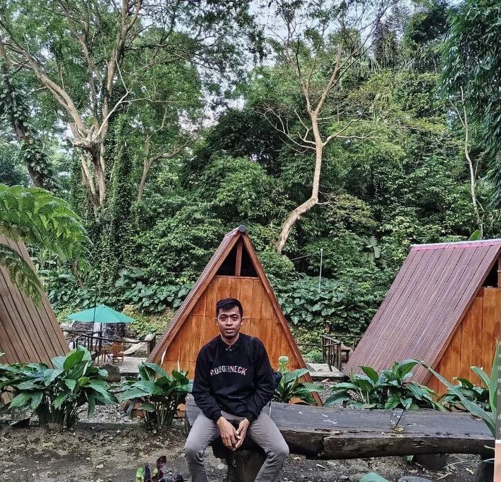 Foto Septian Rizky Firmansyah atau Mas Rizky, kreator konten yang mengangkat isu lingkungan (Sumber: Dokumentasi Pribadi) 
