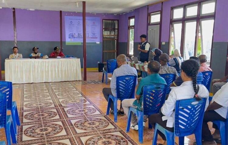 Dokumentasi KKN dengan tema Pemberdayaan Masyarakat Berbasis Kearifan Lokal dan Penguatan Ekonomi Kreatif di Kabupaten Kepulauan Yapen (Sumber: Dokumentasi Pribadi)