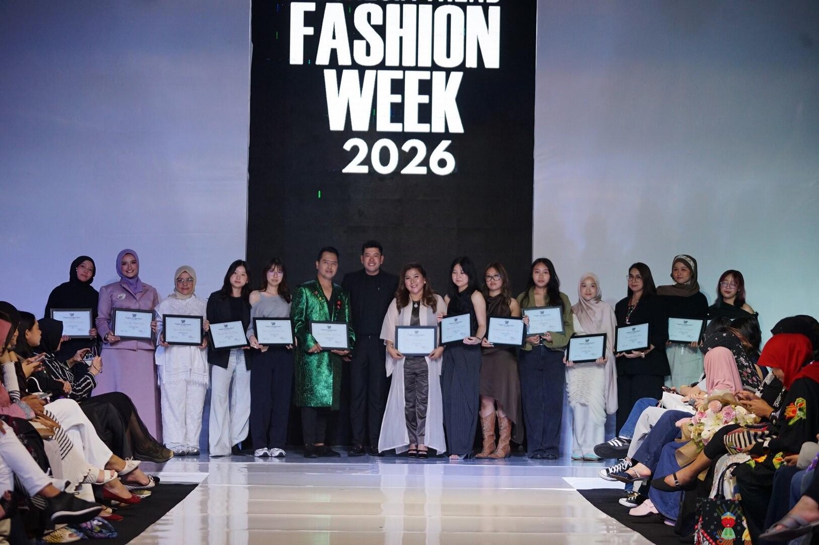 Indonesia Trend Fashion Week 2026 Sukses Digelar, Derry Dahlan Berharap Lahir Desainer dan Model Berdaya Saing Global 50 Indonesia Trend Fashion Week 2026
