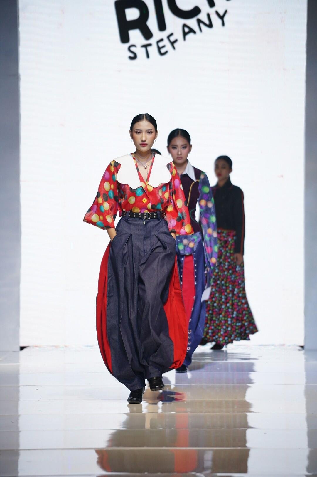 Indonesia Trend Fashion Week 2026 Sukses Digelar, Derry Dahlan Berharap Lahir Desainer dan Model Berdaya Saing Global 52 Indonesia Trend Fashion Week 2026