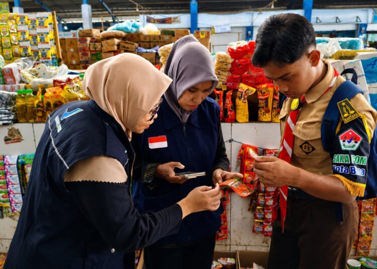 Program Pasar Pangan Aman Berbasis Komunitas Perkuat Budaya Keamanan Pangan di Pasar Amahami 47 Pengawasan Keamanan Pangan di Pasar Amahami