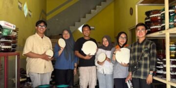 Inovasi Mahasiswa KKN Hadirkan Alat Pres Rebana, Dukung Produktivitas UMKM Desa Bungah 58 REBANA 1