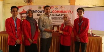 Pengabdian Mahasiswa Untag Surabaya Edukasi Ibu-Ibu PKK Desa Asempapak Kenali Hoaks AI 60 Screenshot 2026 07 13 17 12 34 68 e2d5b3f32b79de1d45acd1fad96fbb0f