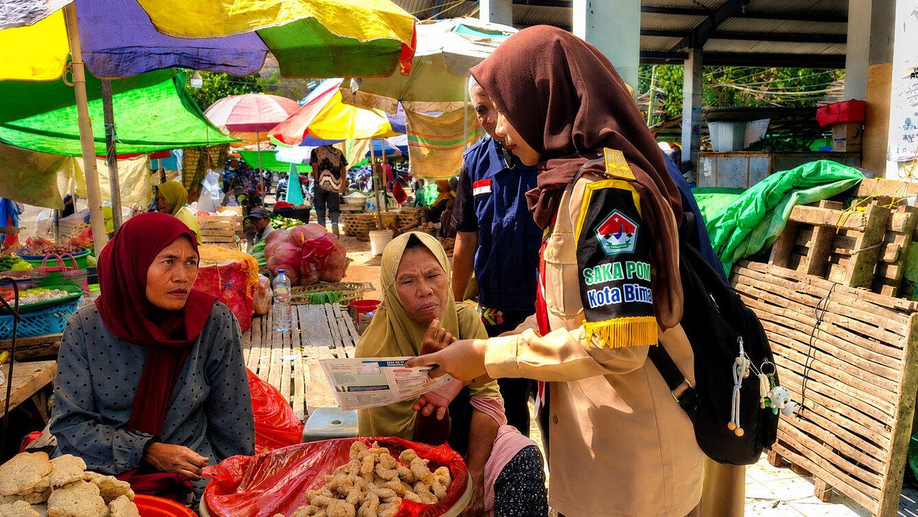Program Pasar Pangan Aman Berbasis Komunitas Perkuat Budaya Keamanan Pangan di Pasar Amahami 48 Sinergi Pengawasan Keamanan Pangan di Pasar Amahami