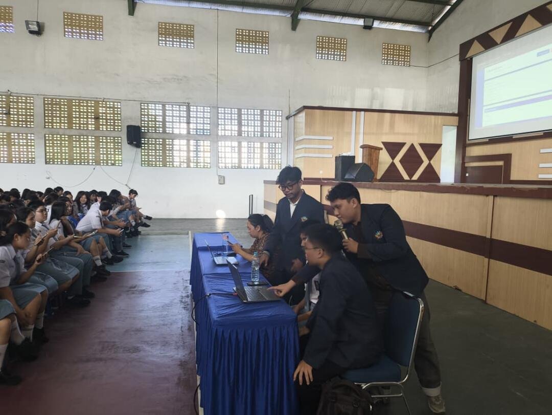 ISB Atma Luhur Hadirkan Sistem Pemilihan Kelompok Otomatis di SMA Santo Yosef Pangkalpinang 51 WhatsApp Image 2026 04 27 at 09.12.32 1