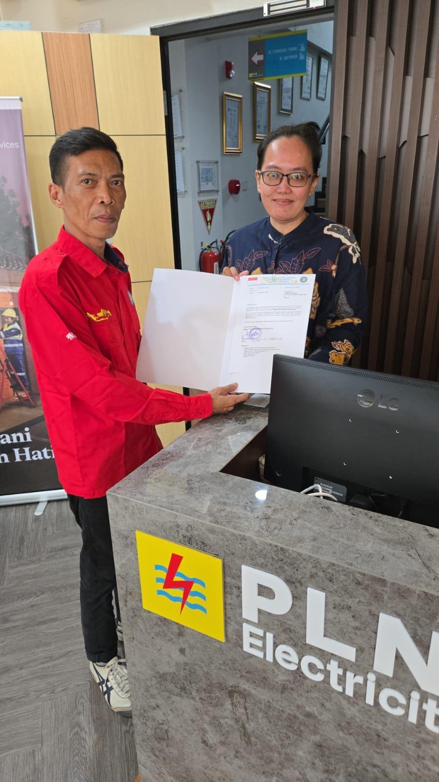 Di Balik Streamlining PLN Group, Ada Peran Strategis Serikat Pekerja HPI: Mengawal Transformasi, Menjaga Kepentingan Negara dan Pekerja 47 Penyampaian Surat Sikap Resmi SP PLN DPD HPI Kepada PLN ES selaku Induk