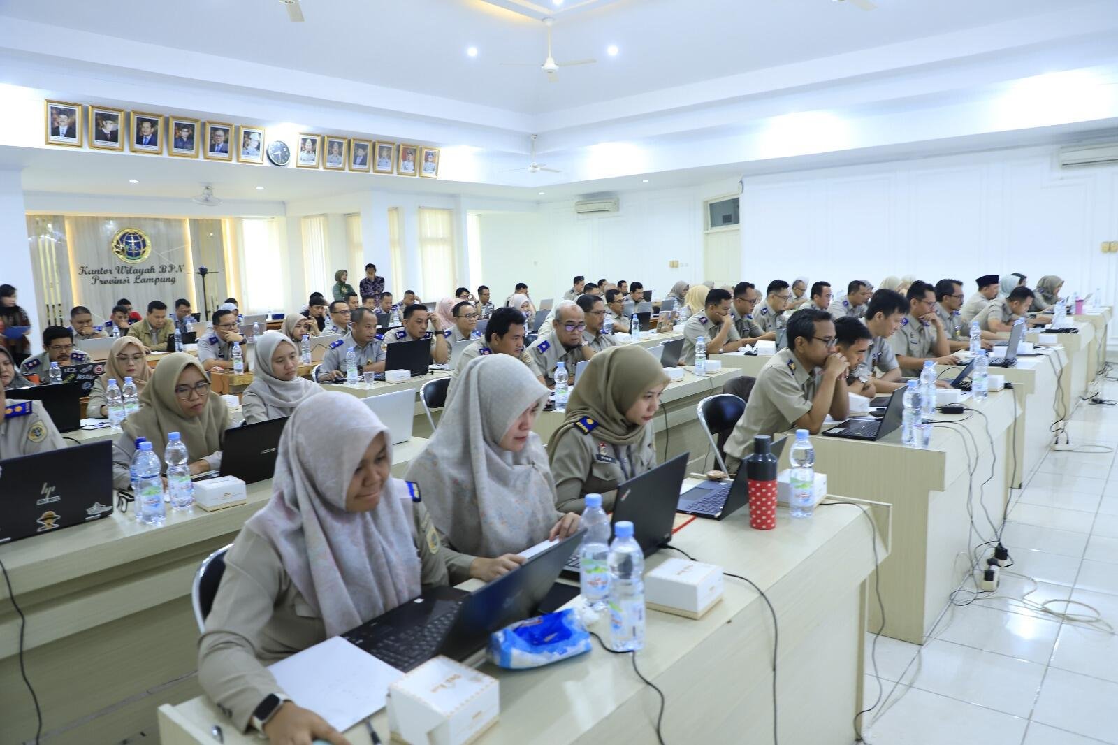 Kakanwil BPN Provinsi Lampung Tinjau Langsung Ujian Asesmen Rencana Suksesi Jabatan Administrator 2026 50 WhatsApp Image 2026 07 10 at 15.57.24 1