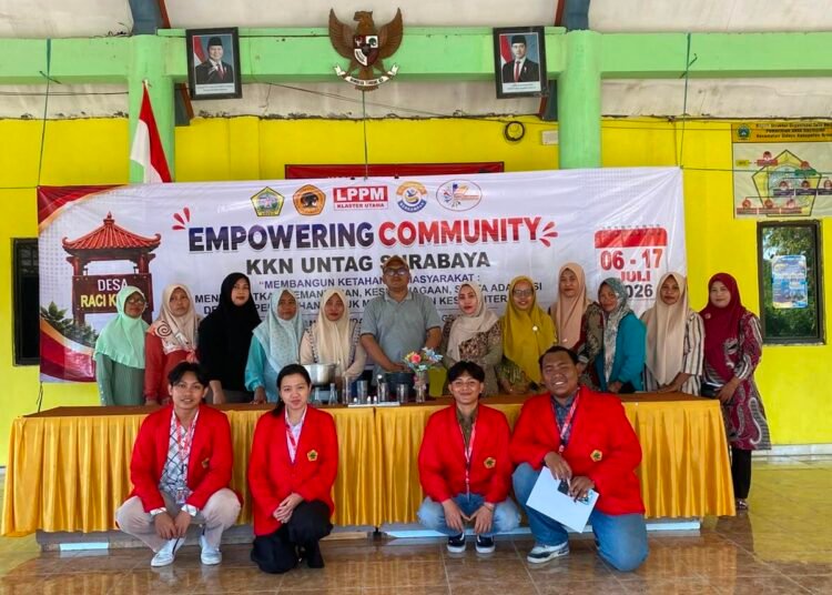 Mahasiswa Kembangkan Alat Pemotong Botol Kaca untuk Tingkatkan Nilai Ekonomi Limbah Botol Kaca di Desa Raci Kulon 46 WhatsApp Image 2026 07 10 at 23.30.12 1