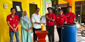 Pemberdayaan masyarakat Mahasiswa UNTAG Surabaya Terapkan Komposter Aerob di Desa Raci Kulon, Sampah Organik Berubah Jadi Komoditas Bernilai Ekonomi 56 WhatsApp Image 2026 07 13 at 02.24.30