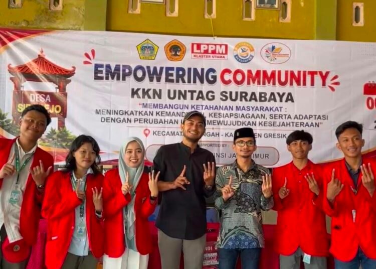 Cegah Jerat Judi Online dan Pinjaman Online, Warga Desa Sidorejo Ikuti Sosialisasi Digital dalam Program Pengabdian Masyarakat Universitas 17 Agustus 1945 Surabaya 47 WhatsApp Image 2026 07 13 at 12.38.29
