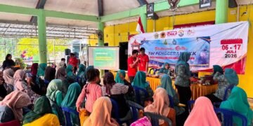 Tingkatkan Higiene, Mahasiswa Untag Kenalkan Kemasan Vakum ke UMKM Raci Kulon 56 WhatsApp Image 2026 07 13 at 22.50.42