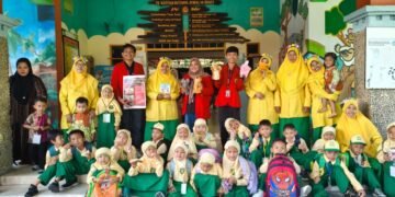 Dari Sebuah Cerita, Lahir Pengalaman Belajar: Bosara 3D, Inovasi Mahasiswa Universitas 17 Agustus 1945 Surabaya Dalam Program Pengabdian Kepada Masyarakat Di TK ABA 09 Sidayu 57 WhatsApp Image 2026 07 14 at 11.53.21