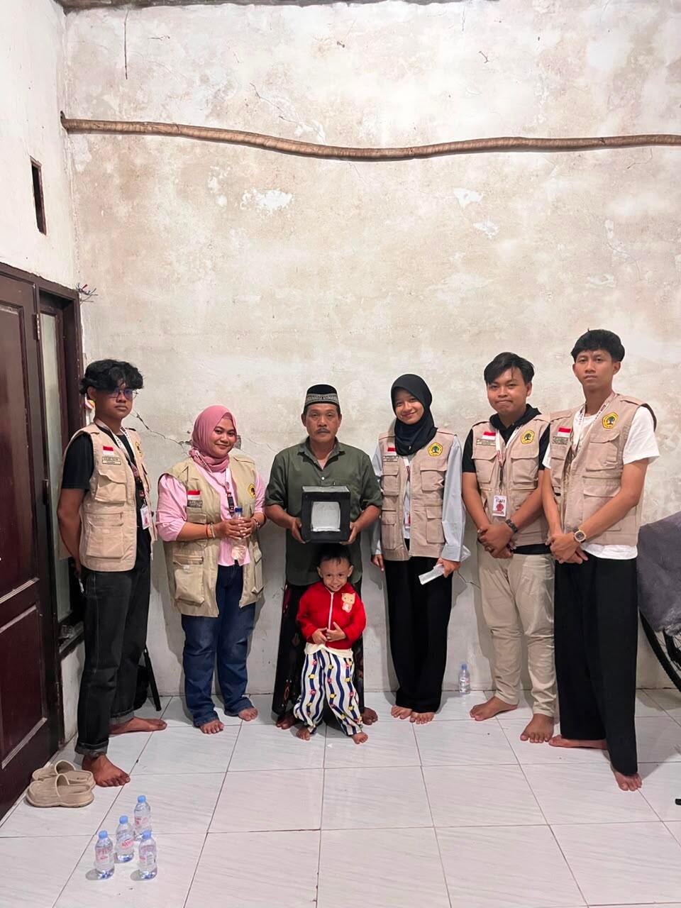 Mahasiswa KKN UNTAG Surabaya Ciptakan Alat TTG SEMAR TEMPE untuk Tingkatkan Kualitas Kemasan Produk UMKM 48 WhatsApp Image 2026 07 14 at 18.20.51 1 1