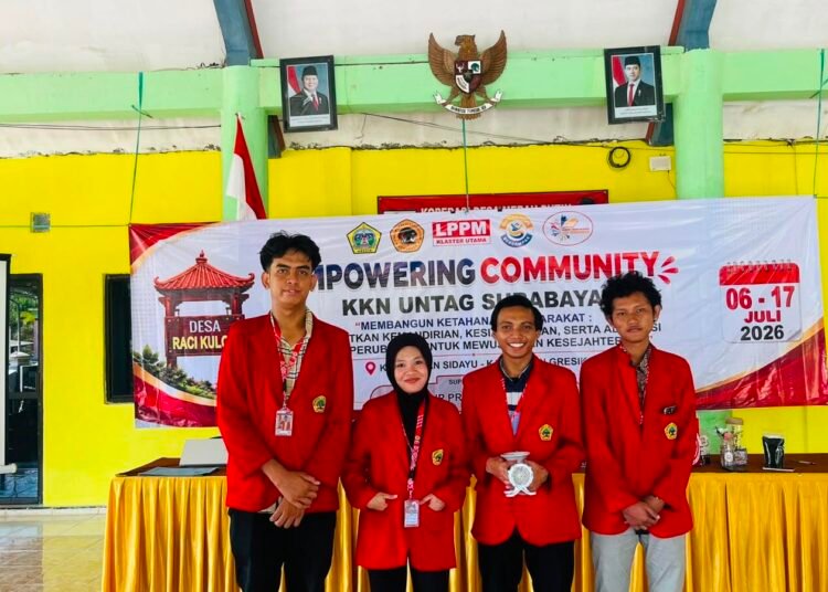 Berdayakan Penjual Bakso melalui Program PKM, Mahasiswa R26 UNTAG Surabaya Gelar Pelatihan Penggunaan dan Perawatan Alat Penggiling Daging Manual 46 WhatsApp Image 2026 07 14 at 21.17.25