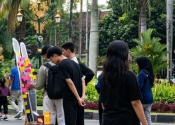 Mahasiswa UMM Lancarkan Gebrakan Promosi "Blind Box Dating" di CFD Kota Malang 47 foto pribadi: standee cfd