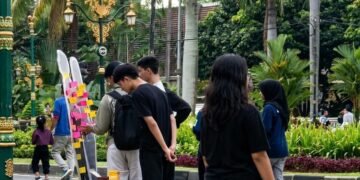 Mahasiswa UMM Lancarkan Gebrakan Promosi "Blind Box Dating" di CFD Kota Malang 58 foto pribadi: standee cfd