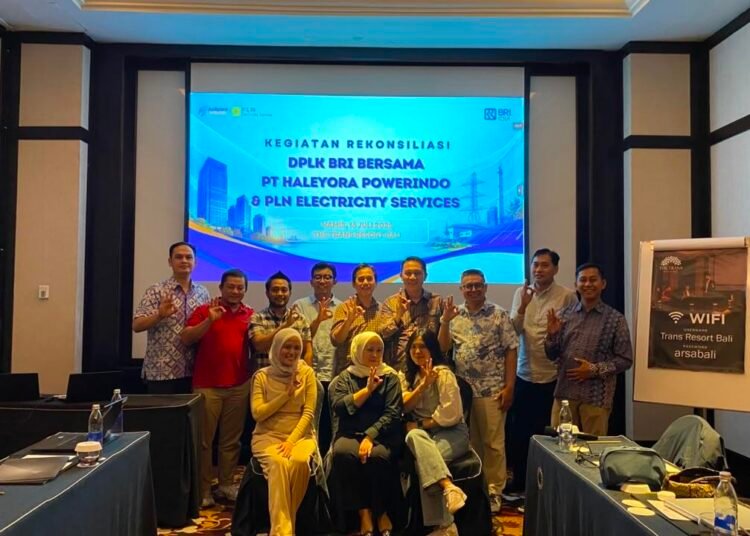 Rp1,56 Triliun di DPLK BRI! HPI dan PLN ES Gelar Rekonsiliasi untuk 57.000 Pekerja 47 Suasana kegiatan rekonsiliasi DPLK BRI bersama PT Haleyora Powerindo dan PT PLN Electricity Services di Trans Resort Bali, Seminyak, Bali. Pertemuan ini membahas pengelolaan DPLK BRI