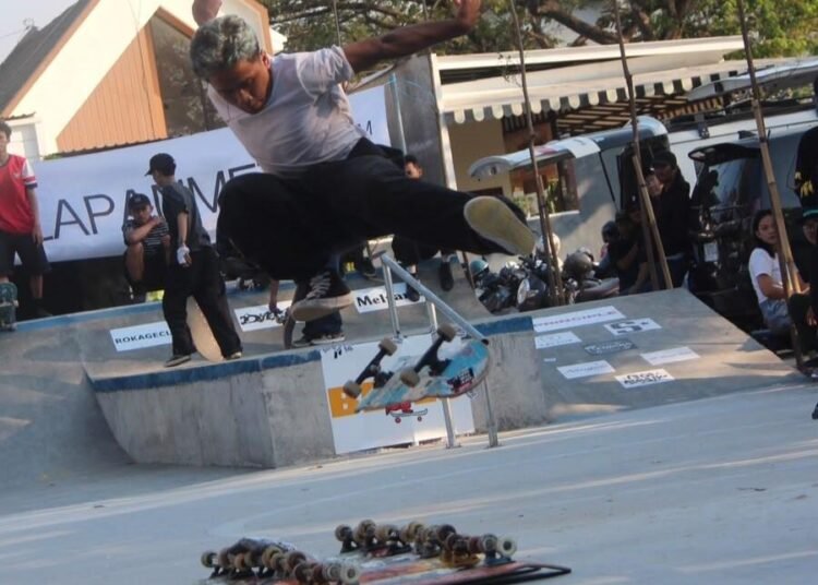 Harumkan Nama Jombang di Ibu Kota, Ezhar Thoriq Sabet Juara 1 Skateboard Nasional 46 WhatsApp Image 2026 07 19 at 17.47.07 2