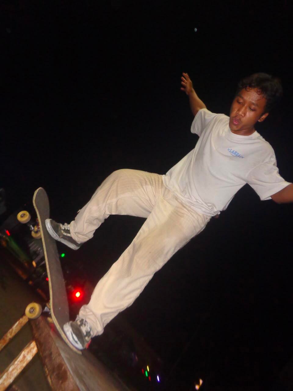 Harumkan Nama Jombang di Ibu Kota, Ezhar Thoriq Sabet Juara 1 Skateboard Nasional 48 WhatsApp Image 2026 07 19 at 17.47.07