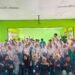 Mahasiswa KKN Kolaboratif Desa Buluharjo Tahun 2026 berfoto bersama siswa SMAN 1 Plaosan usai pelaksanaan program KLIK UTM (Kenali Lingkungan dan Informasi Kampus) yang bertujuan memperkenalkan Universitas Trunojoyo Madura serta memotivasi siswa untuk melanjutkan pendidikan ke perguruan tinggi.