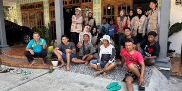 Mahasiswa KKN Kolaboratif Universitas Trunodjoyo Madura Wujudkan Desa Bersinar Melalui Aksi Bersih Desa di Buluharjo 56 WhatsApp Image 2026 07 22 at 22.21.03