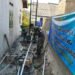 Warga bersama personel Satgas TMMD Ke-129 Kodim 0601/Pandeglang menyaksikan air bersih mengalir dari sumur bor di Masjid Kampung Pangburangan, Desa Pasirgadung, sebagai harapan baru bagi masyarakat yang selama ini kesulitan mendapatkan air saat musim kemarau.