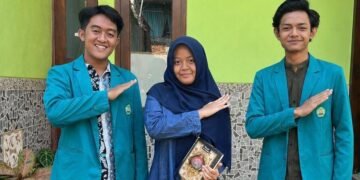 Tanamkan Nilai-Nilai Pancasila Sejak Dini, Mahasiswa PBA Unisma Gelar Edukasi Kebangsaan di TPQ Ar-Roudhloh 47 ad379fd0 94e9 4e99 89f2 9210a574c9af