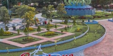 Dari Kota Industri Jadi Kota Sejuta Taman: Bagaimana Surabaya Membuktikan Pembangunan Berkelanjutan Itu Mungkin 57 Ilustrasi Taman Suroboyo (Sumber: Tourism Surabaya)
