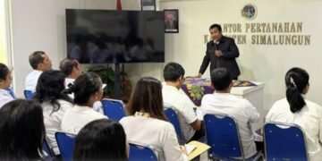 Ibadah Umat Kristiani Kantor Pertanahan Kabupaten Simalungun Perkuat Iman dan Kebersamaan Pegawai 29 foto 300kb