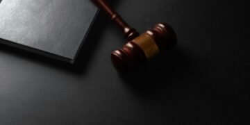 Reposisi Hukum dan Kekuasaan: Evaluasi terhadap Praktik Demokrasi Kontemporer 62 Dokumentasi Unsplash Milik Sasun