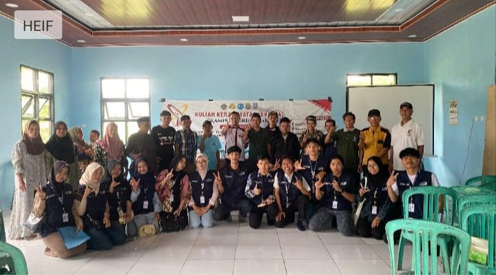 Membangun Generasi Berdaya Saing, KKN UIN SMH Banten Gelar Seminar Karier dan Beasiswa di Desa Seuat 47 Sumber: Dokumentasi Pribadi