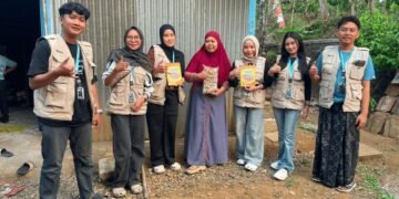 Dukung Potensi UMKM Lokal, Mahasiswa KKN UPGRIS Kelompok 63 Eksplorasi Usaha Keripik Tempe Sagu “Padang Jaya Snack” di Desa Jati 54 20260806 09411