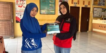 Dukung Digitalisasi Informasi, Mahasiswa KKN-T UNHAS 116 Serahkan Website Profil Watang Suppa 47 253404