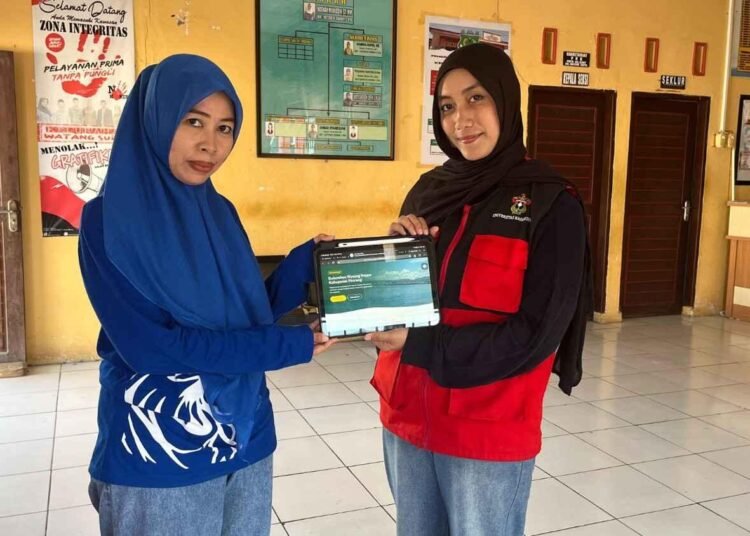 Dukung Digitalisasi Informasi, Mahasiswa KKN-T UNHAS 116 Serahkan Website Profil Watang Suppa 46 253404