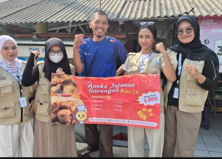 KKM 36 Tegal Maja Memasifkan UMKM Melalui Media Banner Promosi 46 261600