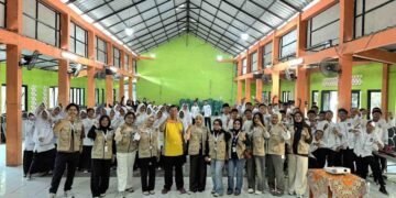 Kolaborasi Bidang Sosial, Budaya, Hukum dan Pemberdayaan Masyarakat KKM UNIBA Kelompok 36 dan Polsek Kragilan dalam Sosialisasi Kenakalan Remaja dan Bahaya Narkoba di SMPN 1 Kragilan 47 261615