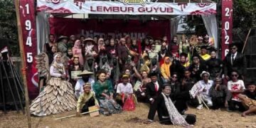 Gotong royong dan kreativitas warga : Rt 01 dusun lio cimahi juara antar Rt karnaval Di kabupaten karawang 52 266259