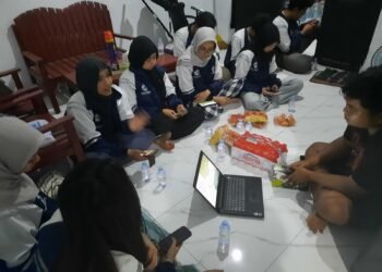 Mahasiswa KKN UNDIP Optimalkan Kinerja BUMDes Desa Kemligi Melalui Template Pembukuan Digital 46 Pemaparan Luaran Template Pembukuan Keuangan (Sumber: Dokumentasi Pribadi)