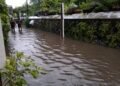 Banjir Akibat Luapan Sungai: Bencana yang Seharusnya Bisa Dikurangi 49 Ilustrasi banjir yang terjadi saat musim hujan (Sumber: Dokumentasi Pribadi)
