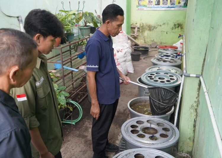 MAN 1 Yogyakarta Melaksanakan Studi Tiru Pengelolaan Bank Sampah di MAN 2 Yogyakarta 47 DSC00682