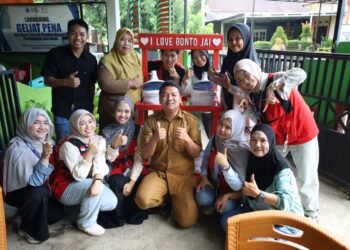 Mahasiswa KKNT Unhas Gelombang 116 Gelar Sosialisasi Perubahan Iklim dan Pemilahan Sampah 48 IMG 20260802 WA00051