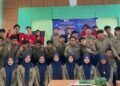 Kepedulian Mahasiswa Universitas Mercu Buana: Edukasi Media Digital untuk Generasi Muda Melalui Kuliah Peduli Negeri di SMK Muhammadiyah 1 Tangerang 47 Foto Bersama Tim KPN Harapan Bangsa UMB dengan para siswa SMK Muhammadiyah 1 Tangerang (Sumber: Dokumentasi Pribadi)